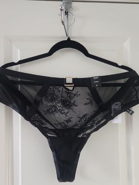 torrid Mob Wife Strappy Lace Thong NWT Size 2